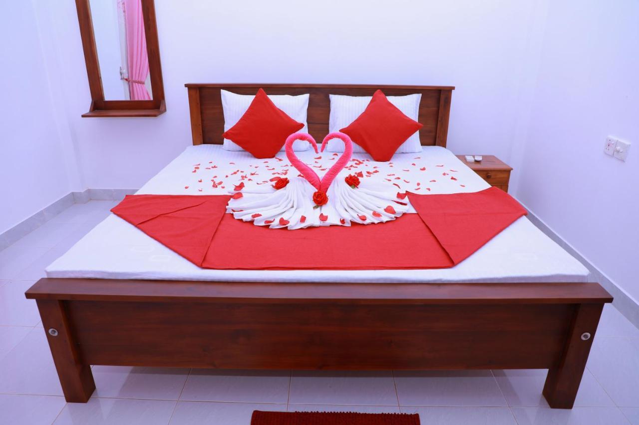 Ehala Family Rest Hotel Anuradhapura Exterior photo