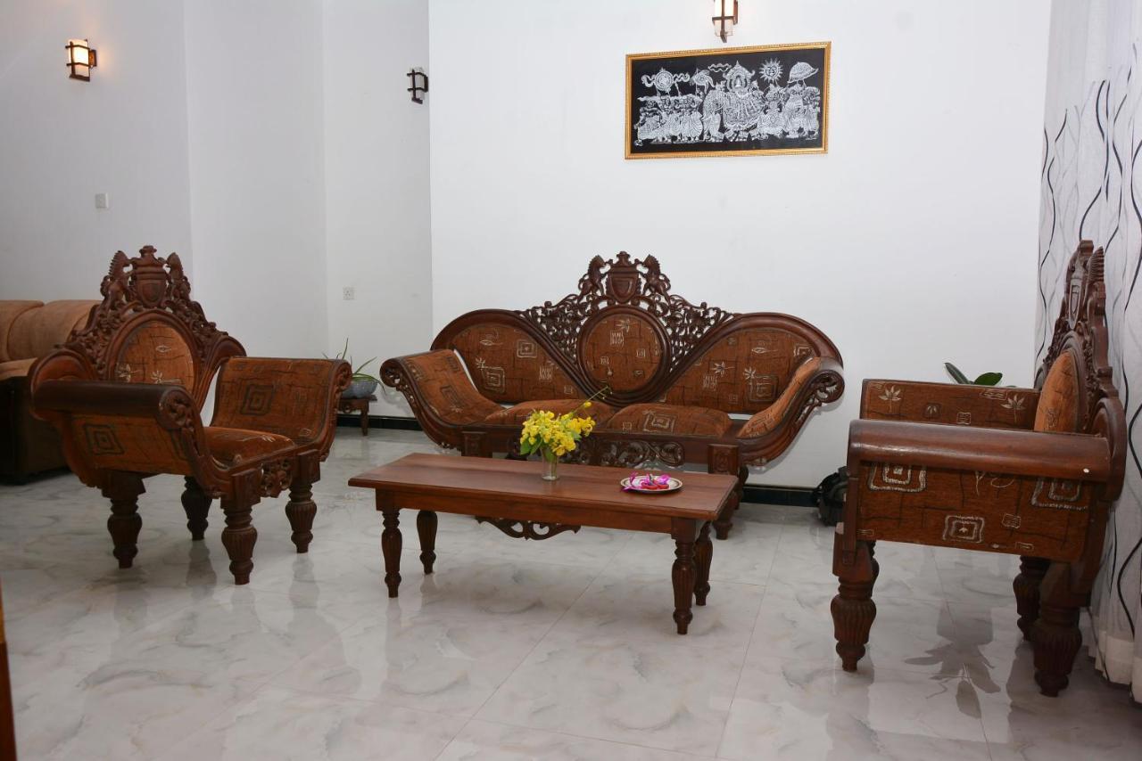 Ehala Family Rest Hotel Anuradhapura Exterior photo